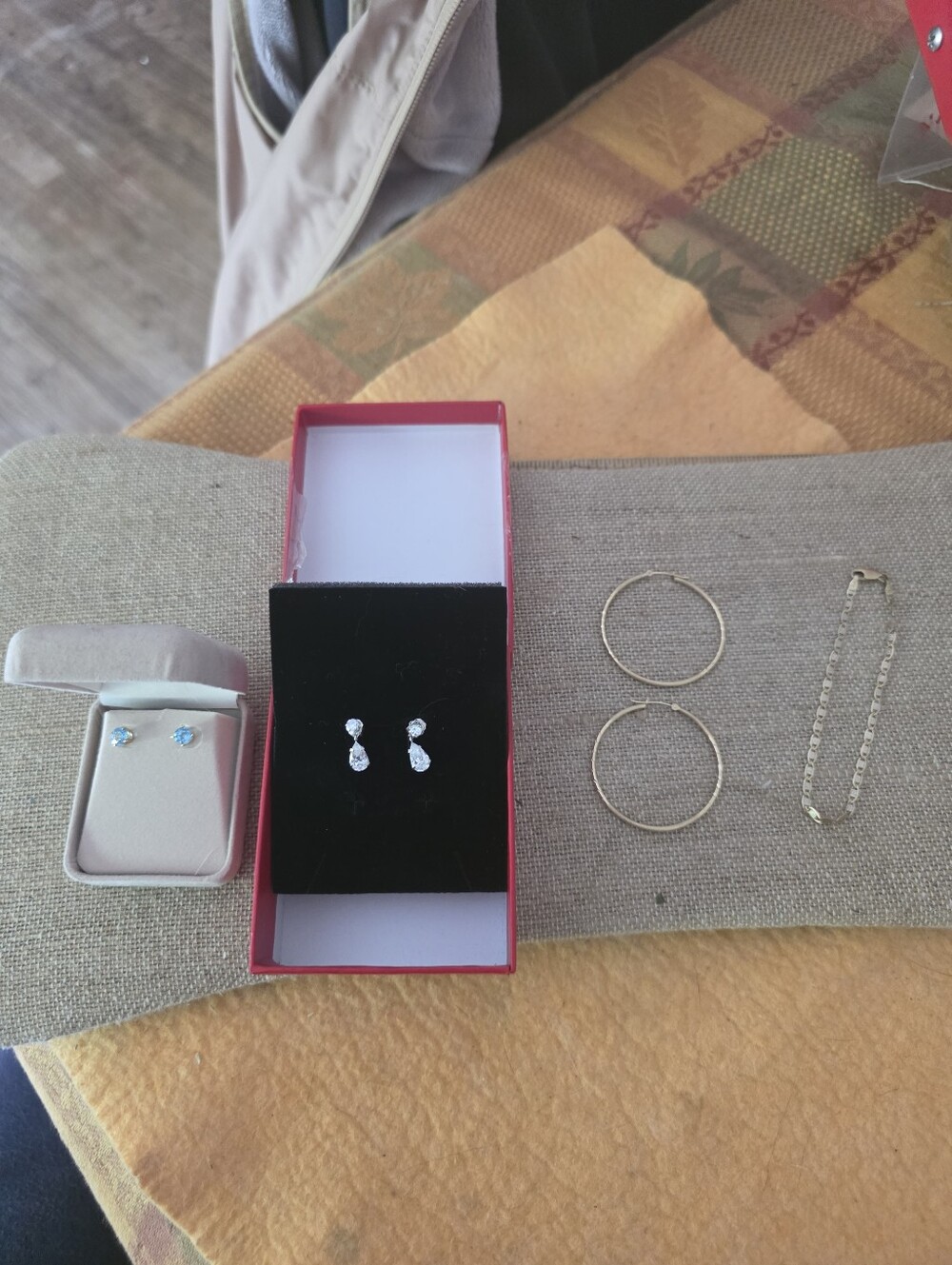 Lot Of 14k And 10k Gold Jewelry Geniine Gold